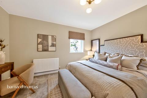 4 bedroom terraced house for sale, High Road, Finchley, London, N12