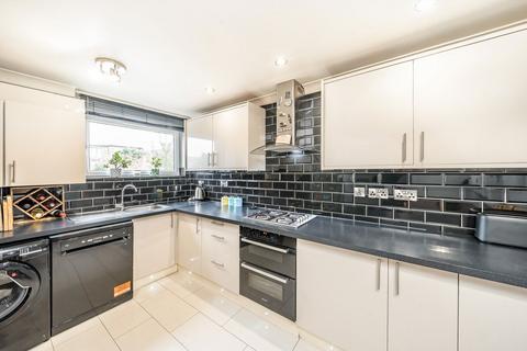 3 bedroom house for sale, Allingham Close, London W7