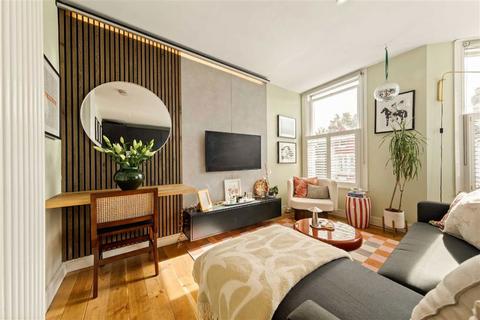 2 bedroom flat for sale, Leander Road, London SW2