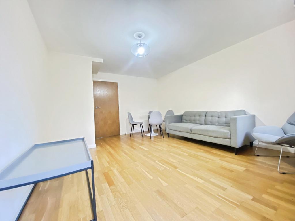 Apartment in Manchester - View 4