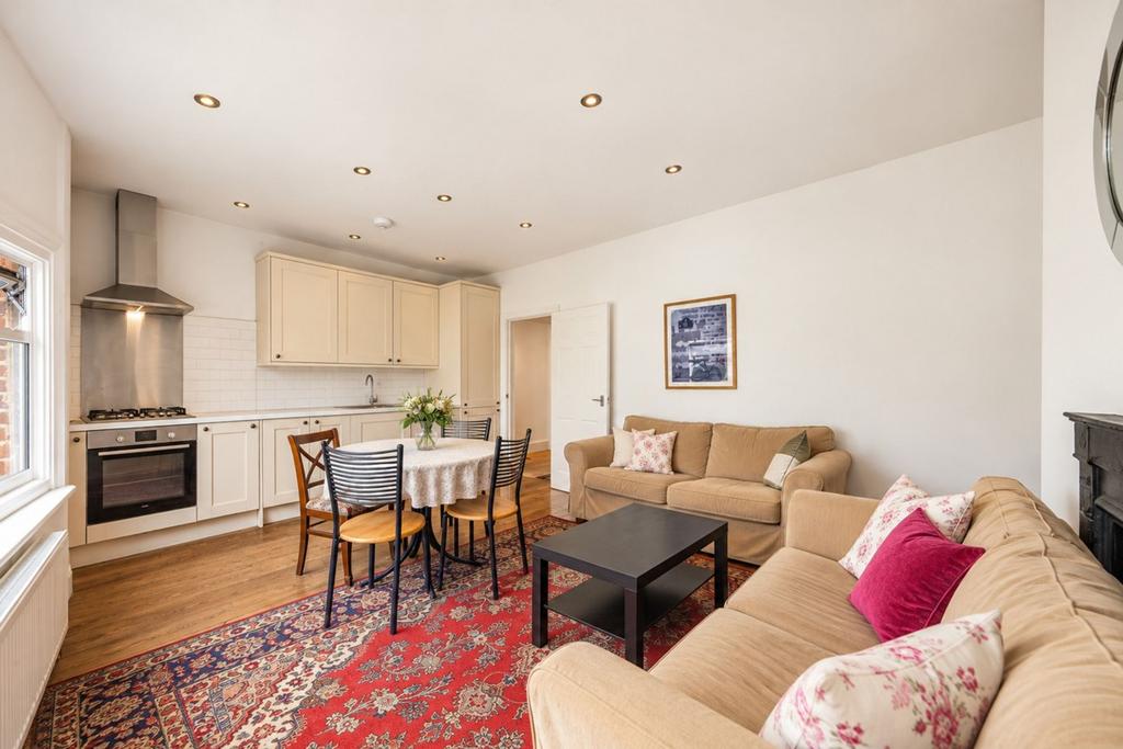 Apartment in London - View 2