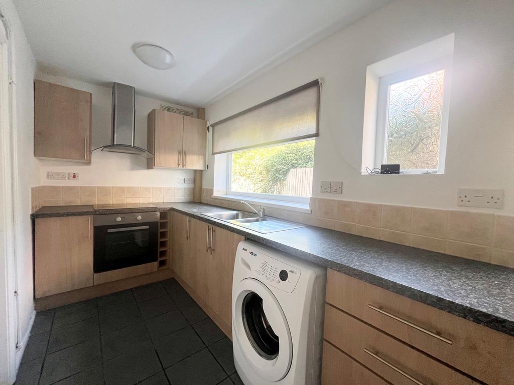 House in Nottingham, Wollaton Vale - View 2