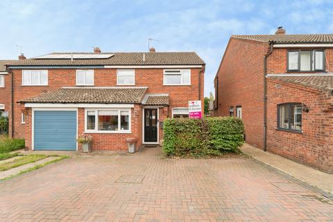 4 bedroom semi-detached house for sale, Old Turnpike Road, Roughton, NORWICH