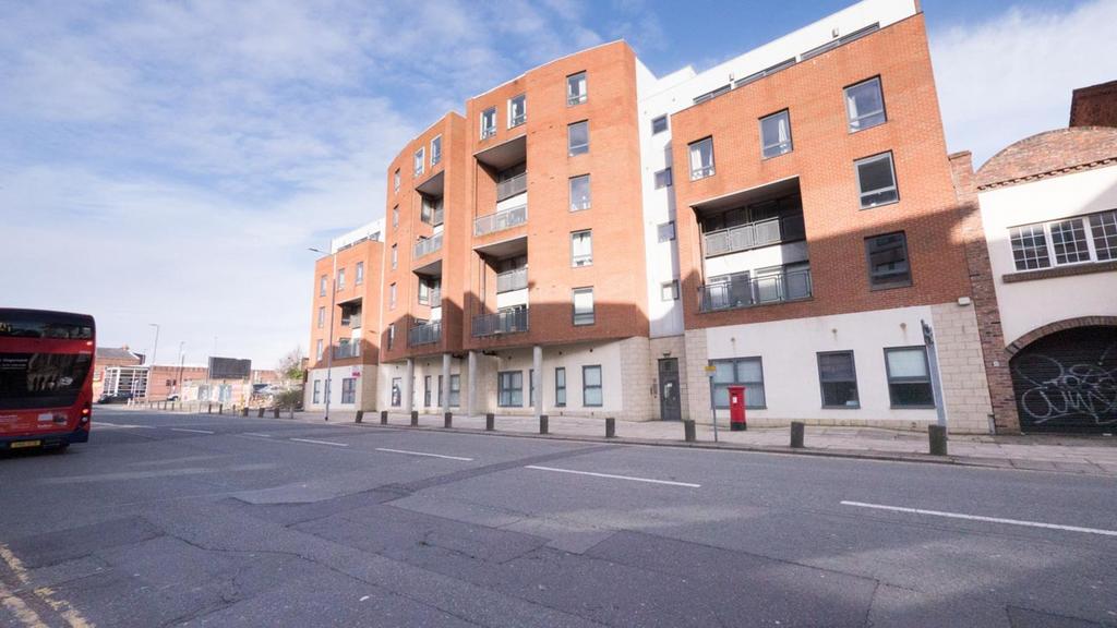 Apartment in Liverpool - View 4