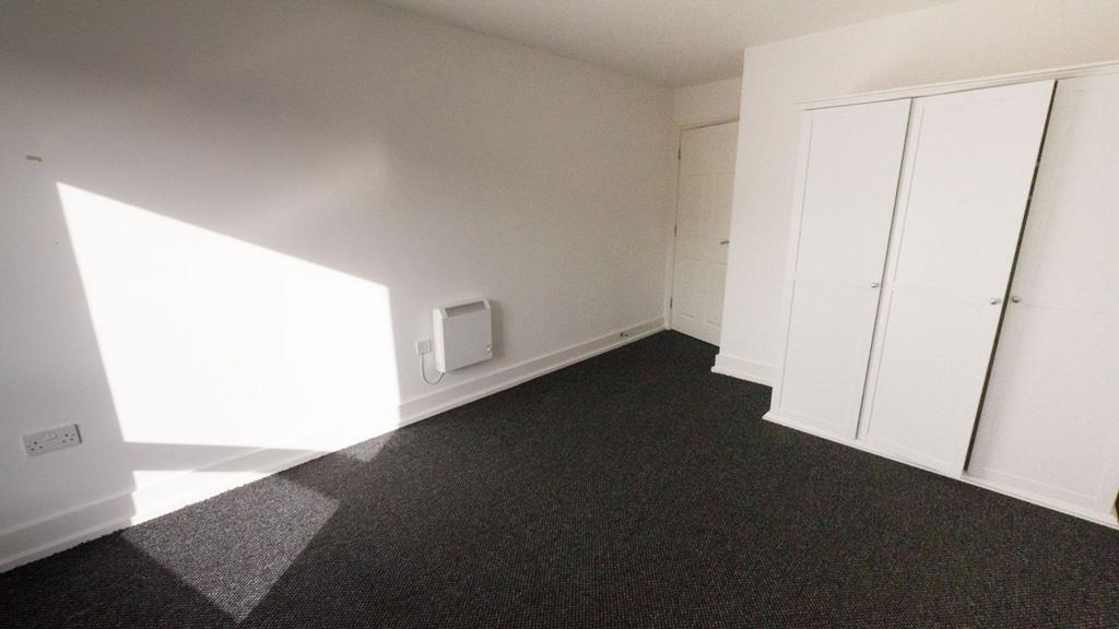 Apartment in Liverpool - More