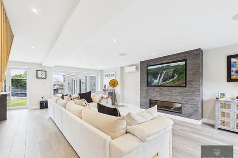 3 bedroom detached house for sale, Ardley End, Hatfield Heath, Bishop's Stortford
