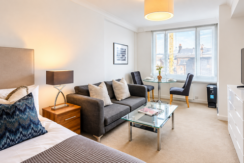 undefined, Hill Street, London W1J