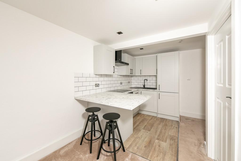 Apartment in Reading - View 5