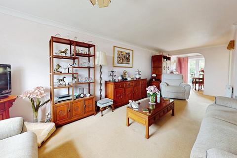 4 bedroom detached house for sale, St Nicholas Drive, Cheltenham