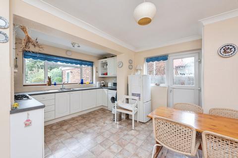 4 bedroom detached house for sale, Banstead Road, Epsom, Surrey, KT17