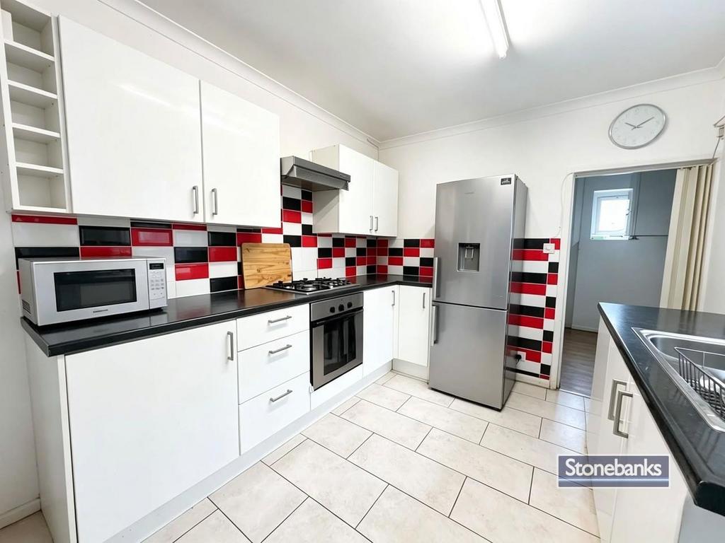 House in Uxbridge - More