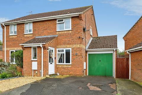 2 bedroom semi-detached house for sale, Earsham Drive, King's Lynn