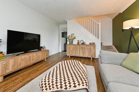 2 bedroom semi-detached house for sale, Earsham Drive, King's Lynn