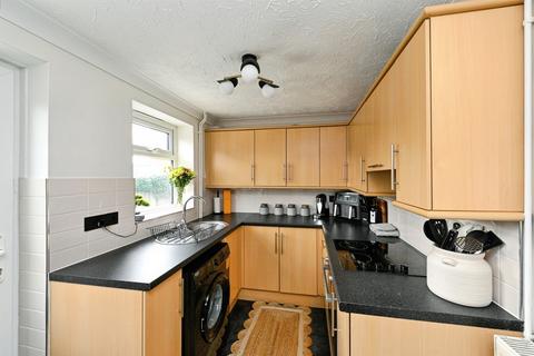 2 bedroom semi-detached house for sale, Earsham Drive, King's Lynn