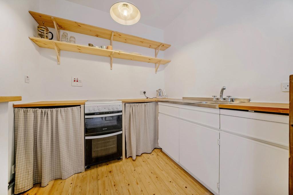 Apartment in Edinburgh - View 5