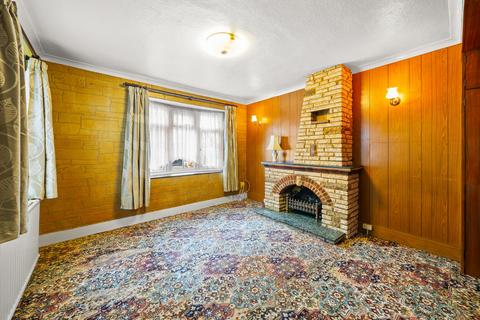 3 bedroom end of terrace house for sale, Lewes Road, Bromley