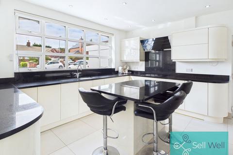 2 bedroom detached bungalow for sale, Crossfield Drive, Manchester M28