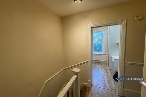 3 bedroom end of terrace house to rent, South Hill Avenue, South Harrow, HA2