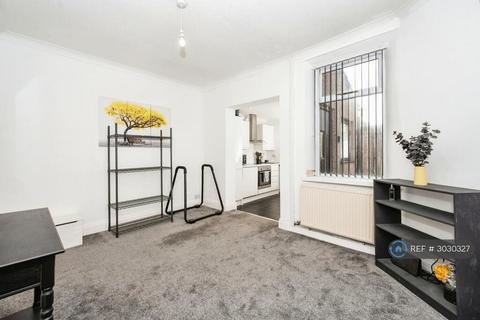 2 bedroom terraced house to rent, Firs Lane, Leigh, WN7