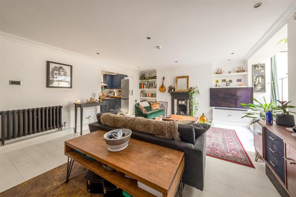 Apartment in Hove, Brunswick - View 2