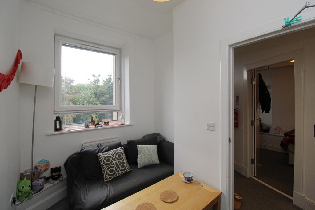 Apartment in Edinburgh - View 5