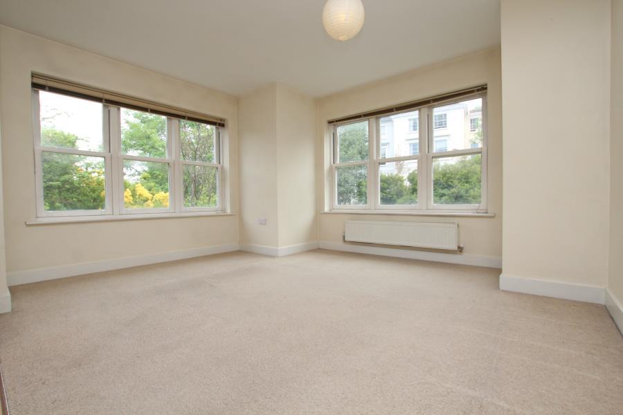 Apartment in Bristol - View 3