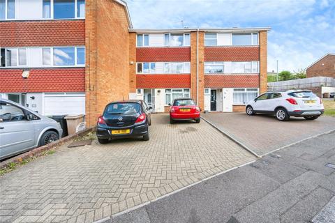 4 bedroom townhouse for sale, Brendon Avenue, Luton, Bedfordshire, LU2
