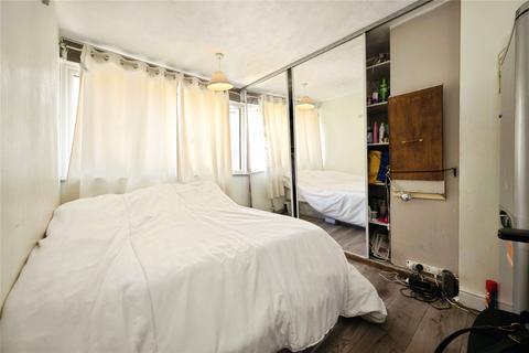 4 bedroom townhouse for sale, Brendon Avenue, Luton, Bedfordshire, LU2