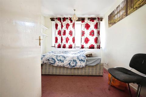 4 bedroom townhouse for sale, Brendon Avenue, Luton, Bedfordshire, LU2