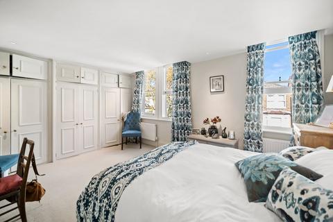 5 bedroom terraced house for sale, Octavia Street, London, SW11