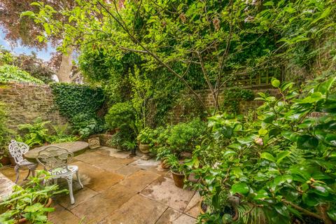 3 bedroom mews for sale, Perrins Walk, Hampstead Village, London, NW3