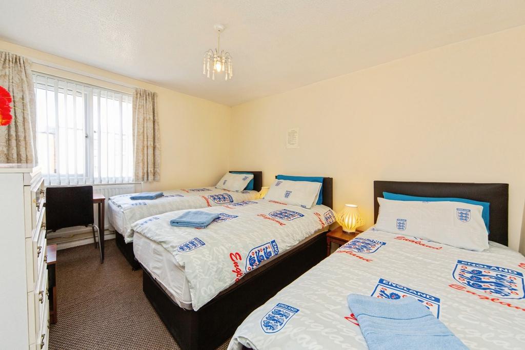 Apartment in Merseyside - View 4