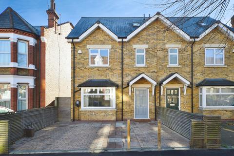 4 bedroom semi-detached house for sale, The Limes Avenue, London, N11
