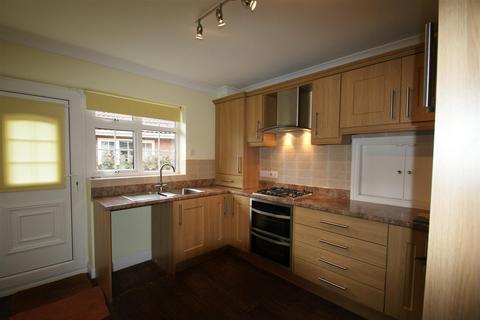 3 bedroom detached bungalow to rent, Meadow Drive, Tickhill, Doncaster