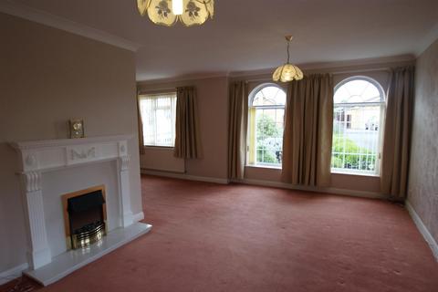 3 bedroom detached bungalow to rent, Meadow Drive, Tickhill, Doncaster