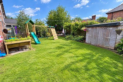 3 bedroom semi-detached house for sale, Yew Tree Avenue, Northenden, M22