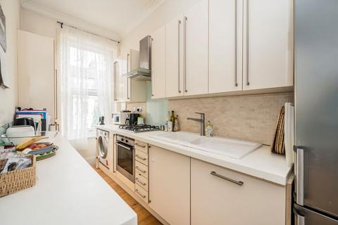 2 bedroom flat for sale, Saltram Crescent, London W9