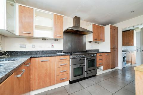 5 bedroom townhouse for sale, Palmerston Way, Fairfield, Hitchin