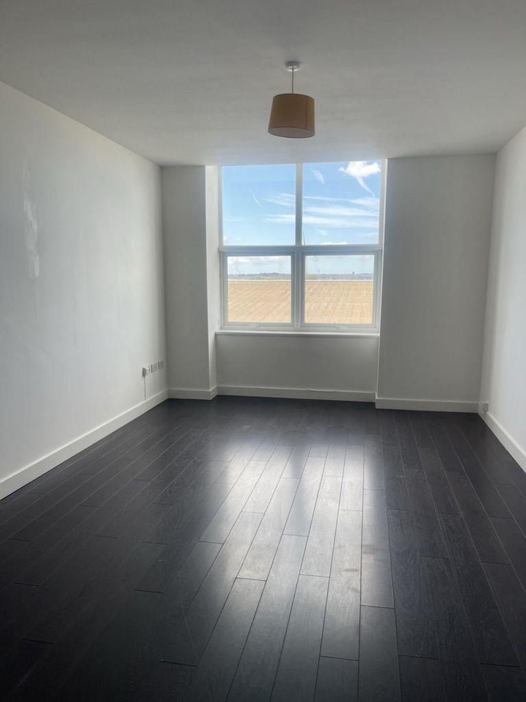 Apartment in Liverpool - View 3