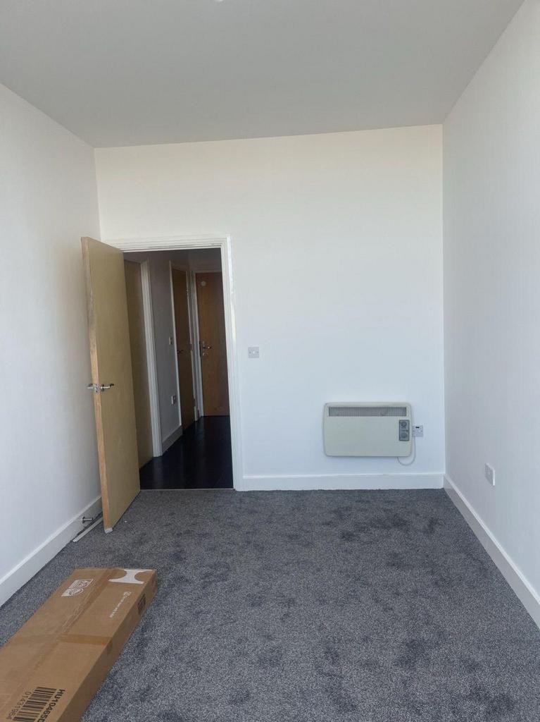 Apartment in Liverpool - More