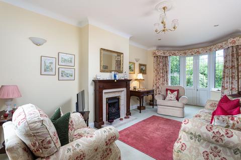 3 bedroom semi-detached house for sale, Middlethorpe Drive, York, YO24