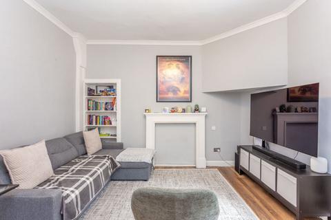 undefined, 94/3 Causewayside, Edinburgh,, EH9 1PU