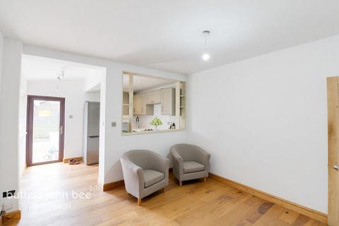 2 bedroom semi-detached house for sale, Ettiley Avenue, Sandbach