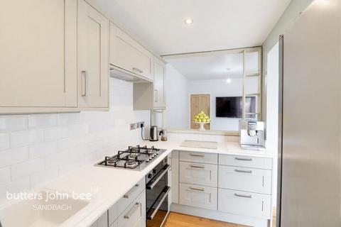 2 bedroom semi-detached house for sale, Ettiley Avenue, Sandbach