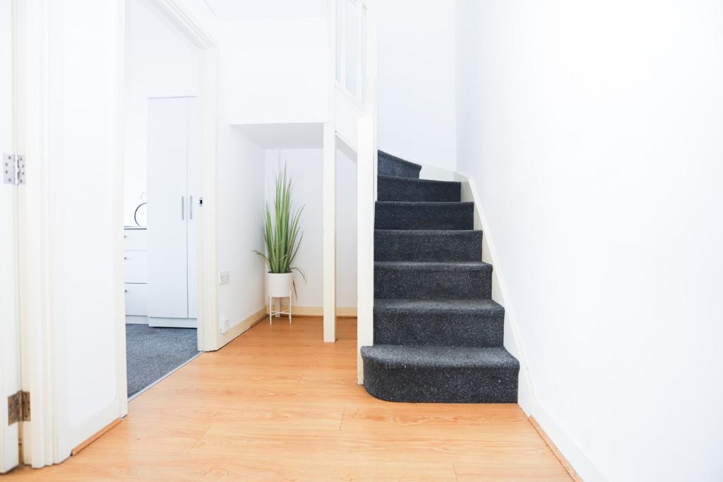 Apartment in Liverpool - View 4