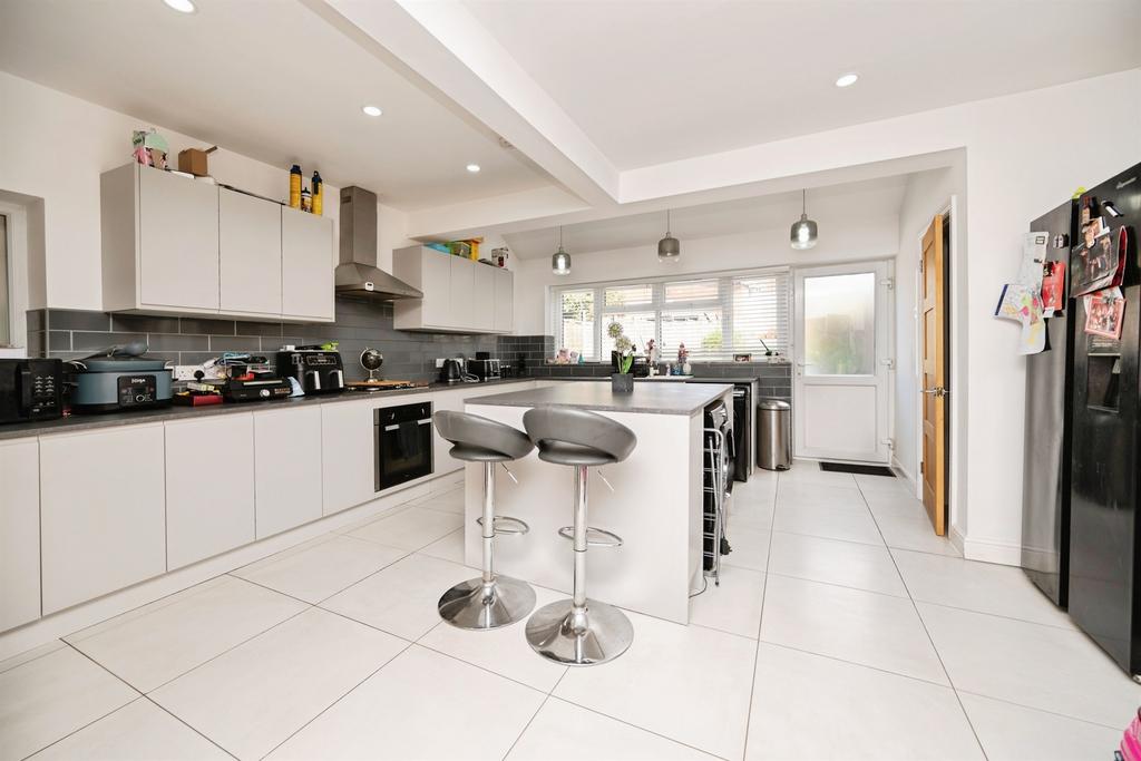 House in Oldbury - View 2