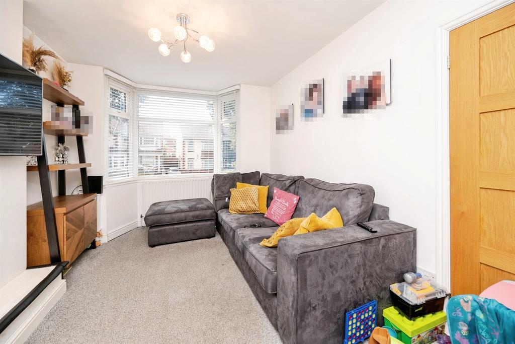House in Oldbury - View 4
