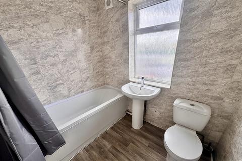 3 bedroom terraced house to rent, Tile Hill Lane, CV4
