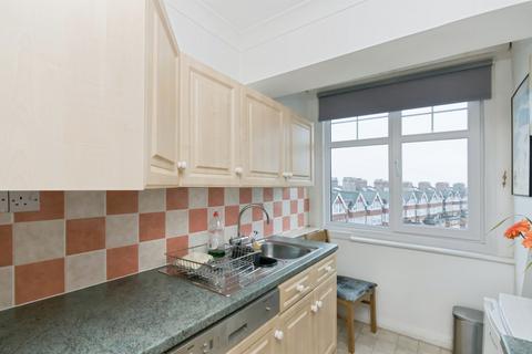 1 bedroom retirement property for sale, De La Warr Parade, Bexhill-On-Sea