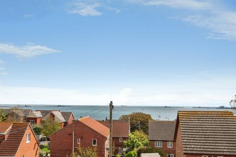 4 bedroom end of terrace house for sale, Hillcrest Road, Weymouth